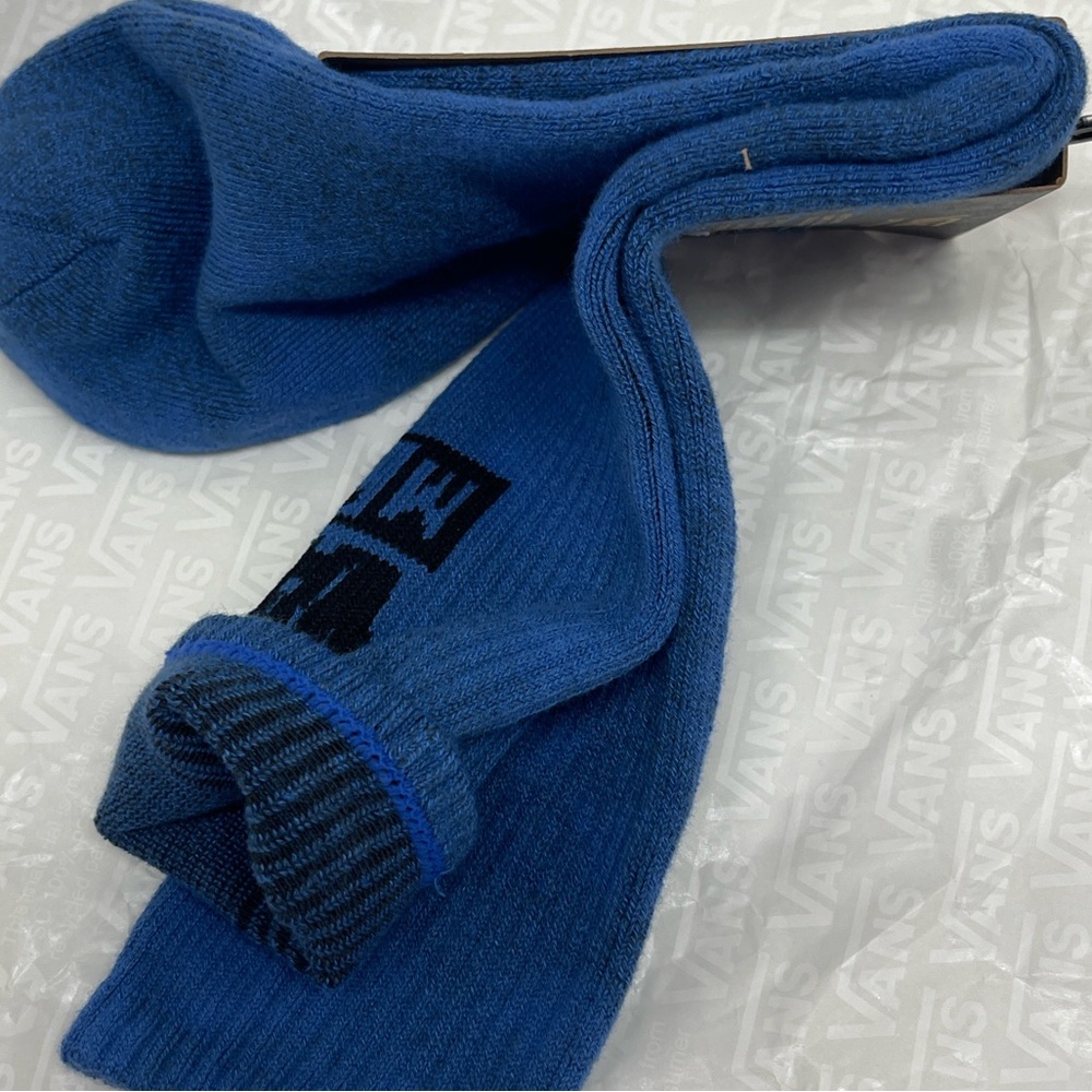 VANS Crew socks 
VANS PERFORMANCE SOCKS
COOLMAX® FIBER WITH WICKING TECHNOLOGY - Picture 8 of 16